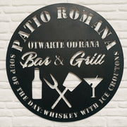 Panneau en métal personnalisé Backyard Bar and Grill, panneau de bar personnalisé, panneau de whisky, panneau de nom de famille en métal, panneau de pub, décoration murale de pub, pub irlandais